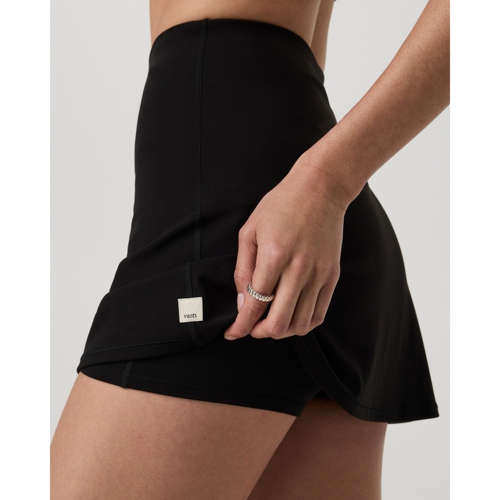 Vuori Womens AllTheForm Skirt Mini Built-In Shorts Size Small VW3038 Charcoal - Picture 2 of 12